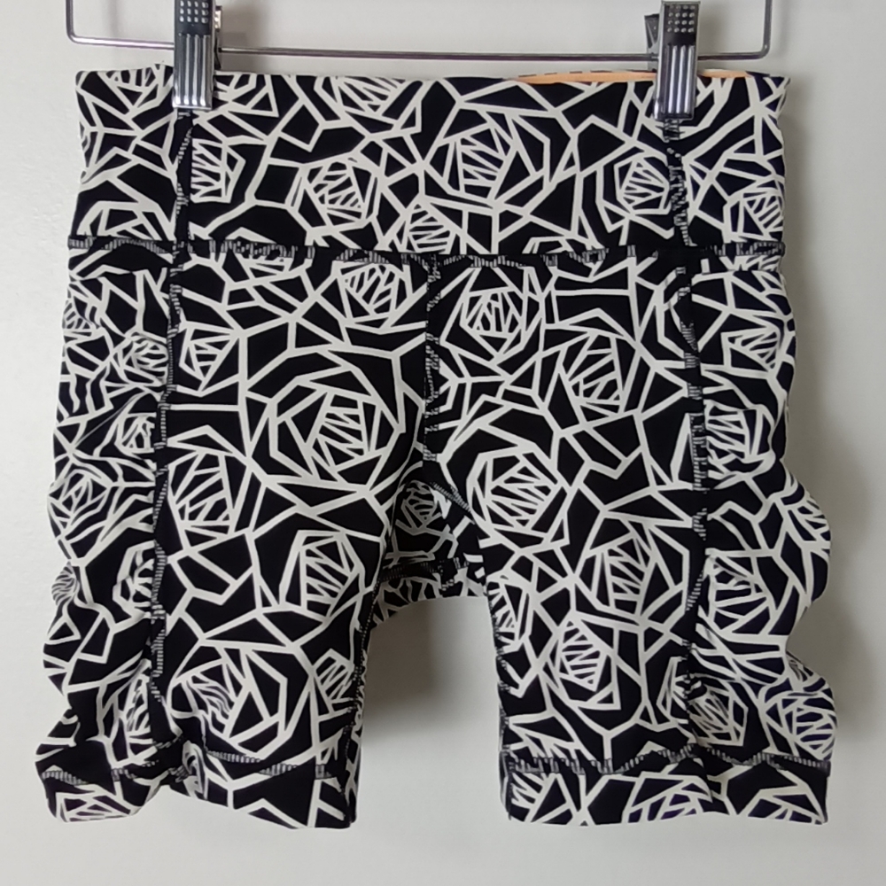 Lululemon Speed Track Shorts Posey Black